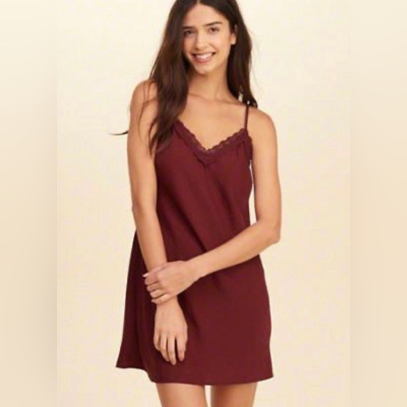 Hollister Dresses & Skirts - Hollister Red Slip Dress with Lace Detail Size S